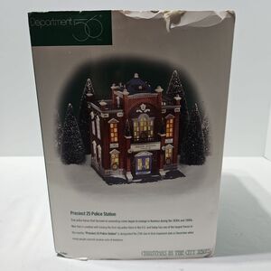 Dept 56 Christmas In The City “Precinct 25 Police Station” #58941 Collectible